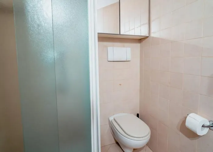 Grand - Wifi & Parking Apartman *